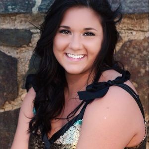 Meet your Posher, Alexandra